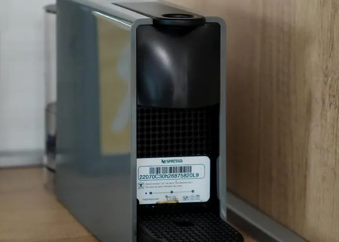 Sandra - Park-view With Balcony & Parking *