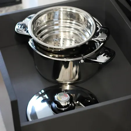 Sandra - Park-view With Balcony & Parking Apartman Bukarest