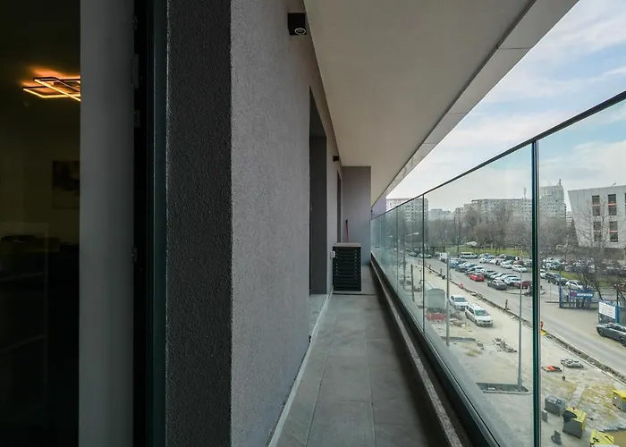 Sandra - Park-view With Balcony & Parking Апартаменты *