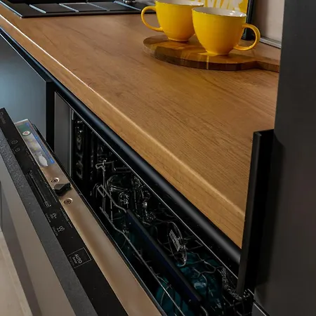 Sandra - Park-view With Balcony & Parking Bukurešť