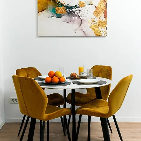 Sandra - Park-view With Balcony & Parking Appartement Boekarest