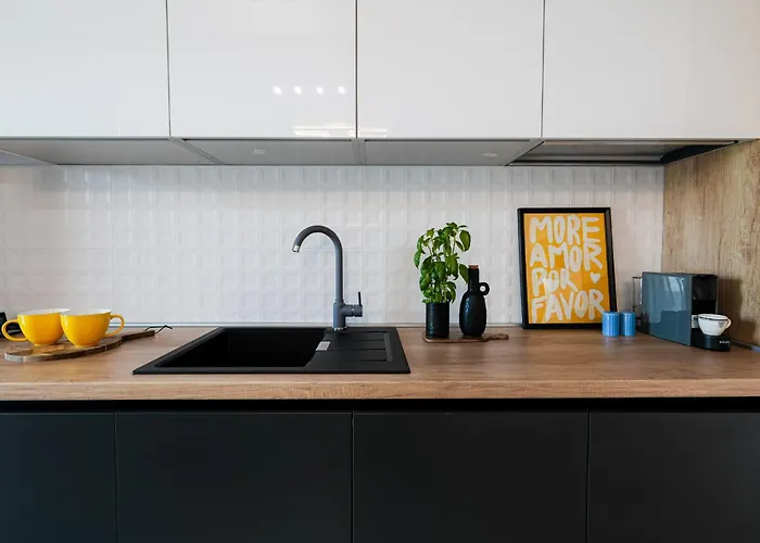 Sandra - Park-view With Balcony & Parking Apartamento